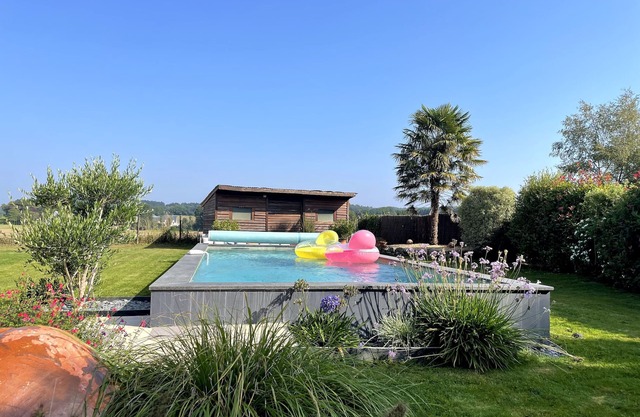 Modern villa near Vannes, between sea and countryside.