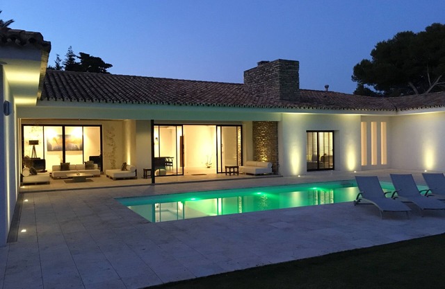 Modern Villa in Marbella - Private Heated Pool, BBQ & Golf Views