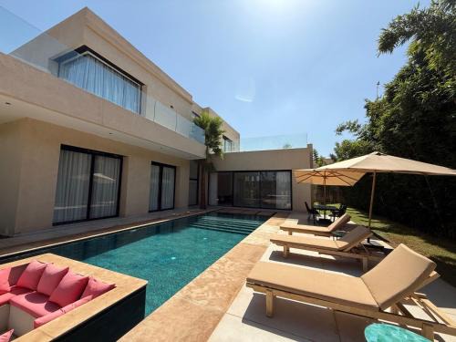 Modern Villa Selma
