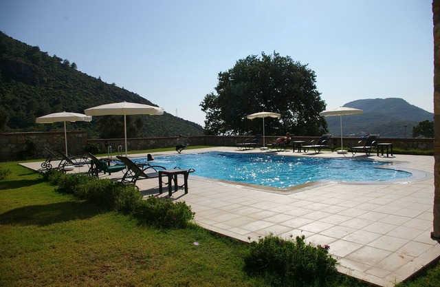 Modern, well equipped, idyllic location