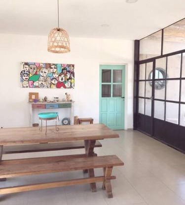 Moderna casa en las Paredes a 1 km del aeropuerto