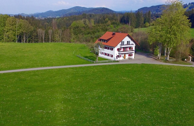 Modernes Appartement in Ruhiger Alleinlage