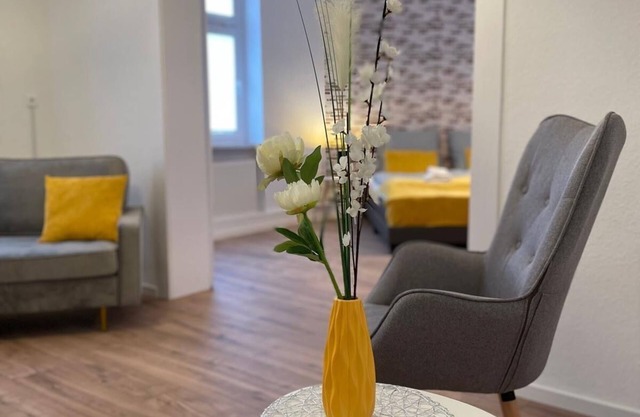 Modernes, Großes City Apartment 95 qm in Meuselwitz