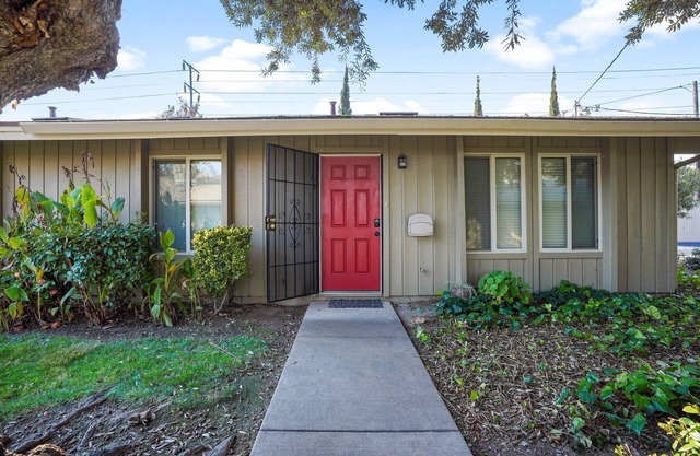Modesto Cozy Hideaway
