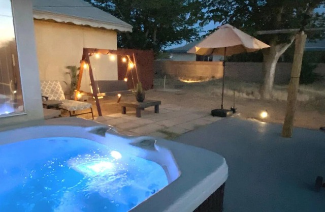 Mojave Oasis with Large Patio