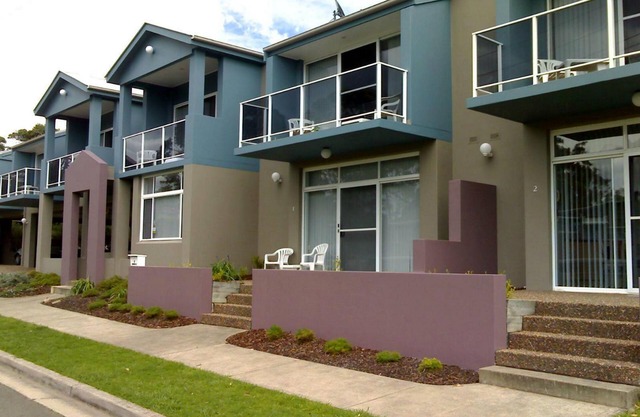Mollymook Aquarius Apartments