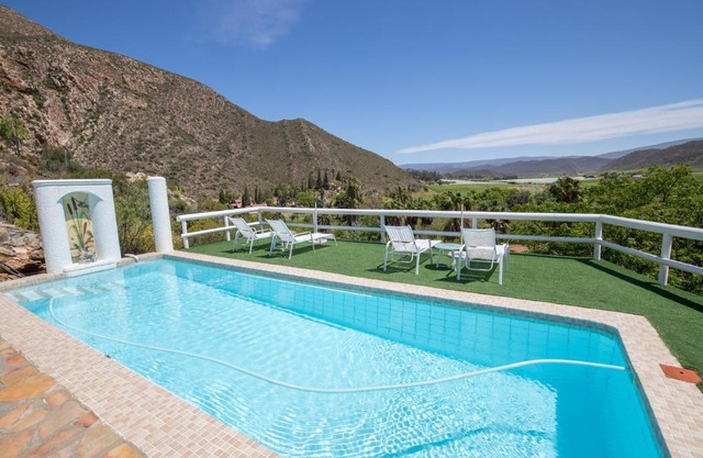 Montagu Little Sanctuary - Hot Spring Access at Special Rate