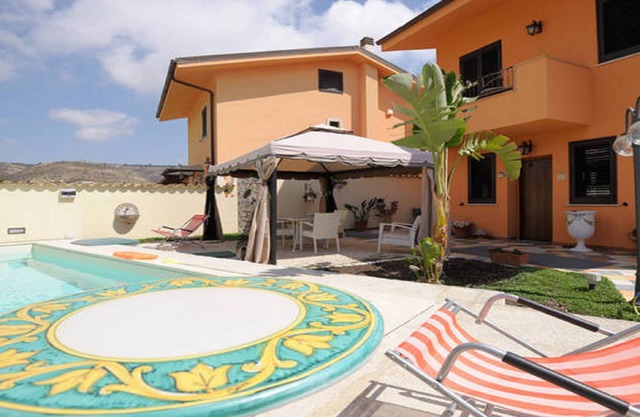 Montalbano House: Welcome!
