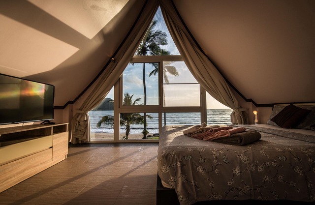 Montana Villa Beachfront