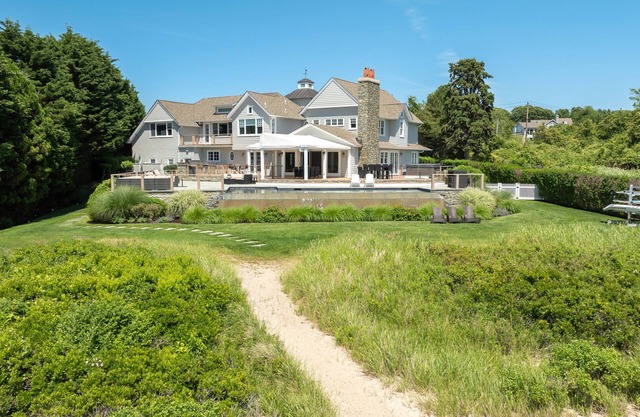 Montauk Waterfront Home: 125' Private Beach, Lake Views, Infinity Pool & Sunsets
