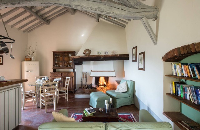 Montestigliano, an authentic farmhouse in the heart of Tuscany, is an oasis of peace and beauty that offers its guests refined residences and an enchanting view