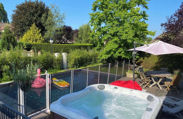 Montfort L'amaury, Avec Piscine et Jaccuzi