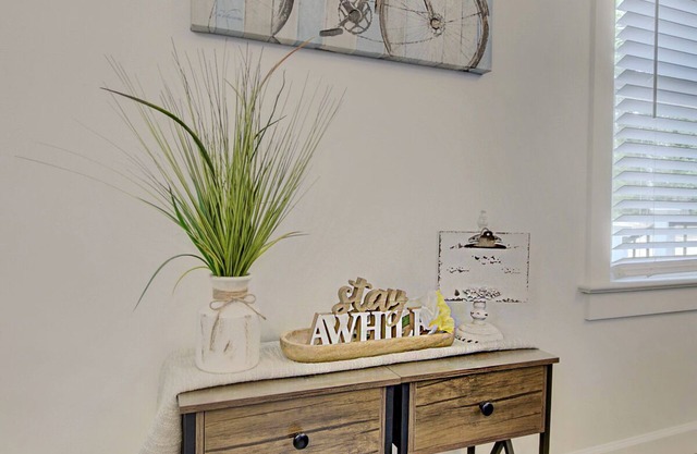 Monthly discount- beautiful house, Gloucester VA