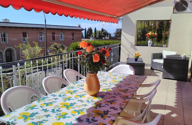 Montreux lake apartment for Groups, Families and Events