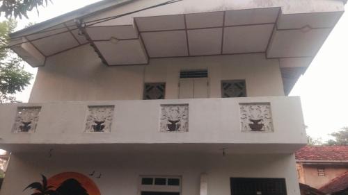 Moon House