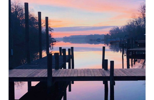 Morningtide Cottage: Secluded Waterfront Getaway!