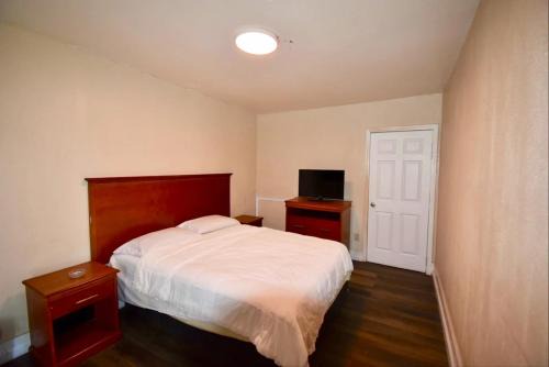 Motel 19 By Capital O Baytown I-10
