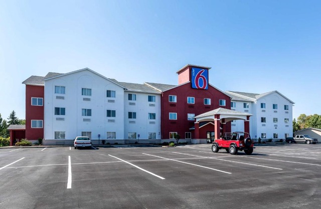 Motel 6-Indianapolis, IN - Southport