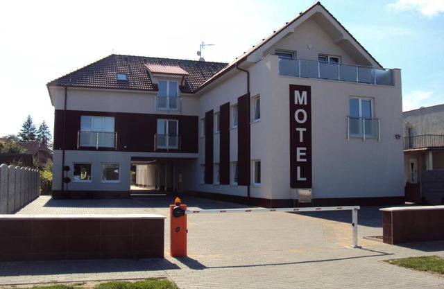 Motel Senec