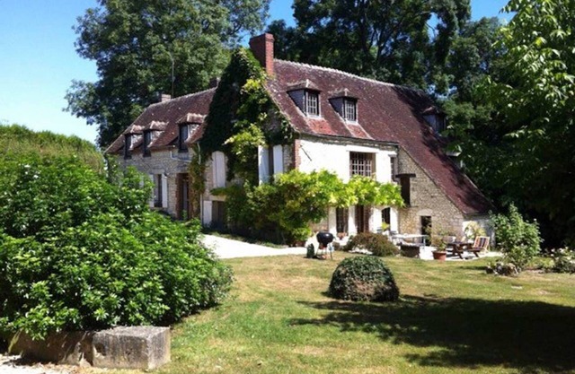 Moulin de Fourtin, Swimming pool and Tennis court in Neuvy Sautour