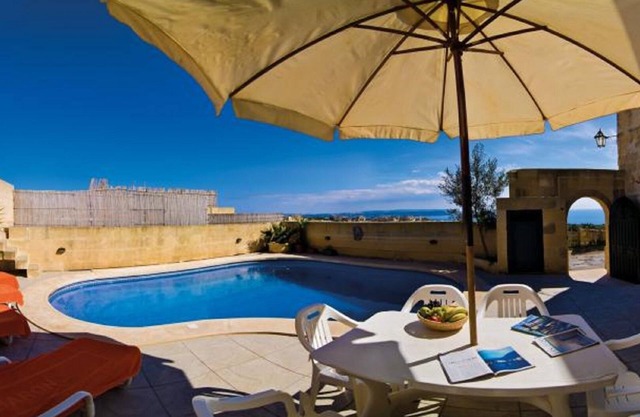 Mounsey 2 - 4 bedrooms and a private pool with picturesque view Nadur Qala Gozo