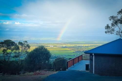 Mount Rumney Escapes - 5 Seaview Kangaroo House