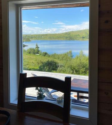 Mountain Cabin By Hundsåvatnet With Large Veranda