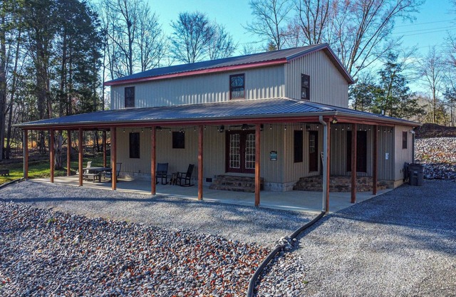 Mountain Cabin just off Lake Barkley in Kuttawa, KY