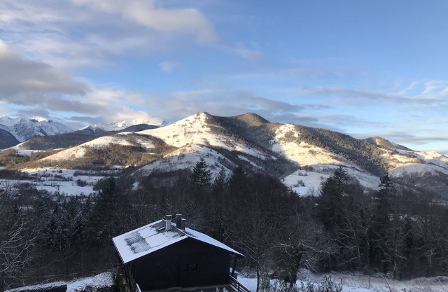 Mountain chalet with garden and magnificent view