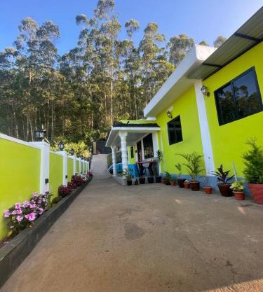 Mountain cheers munnar