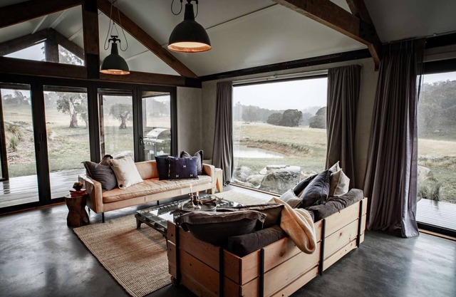 + MOUNTAIN TRANQUILITY + Fireplace + PETS WELCOME
