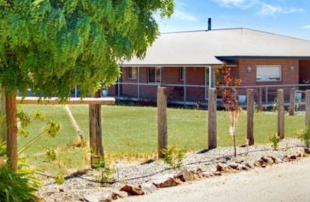 Mountain View Country Escape