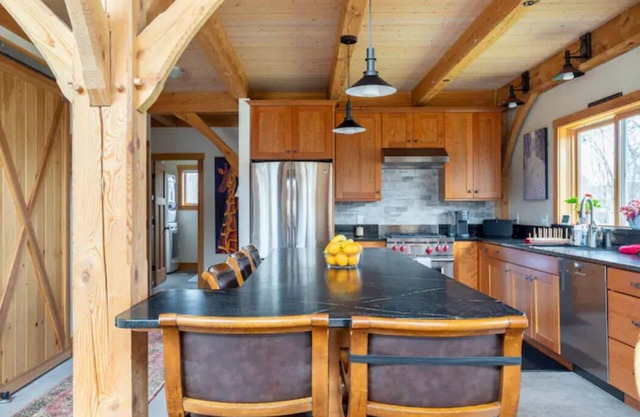 Mountain View Family Vacation Home
