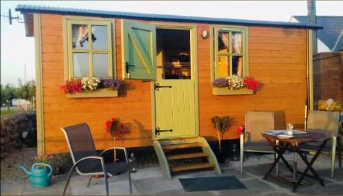 Mountain View Shepherds Hut