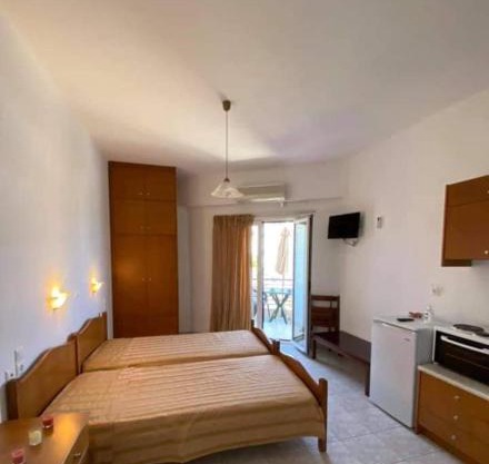 MOUZOURAKIs APARTMENTS