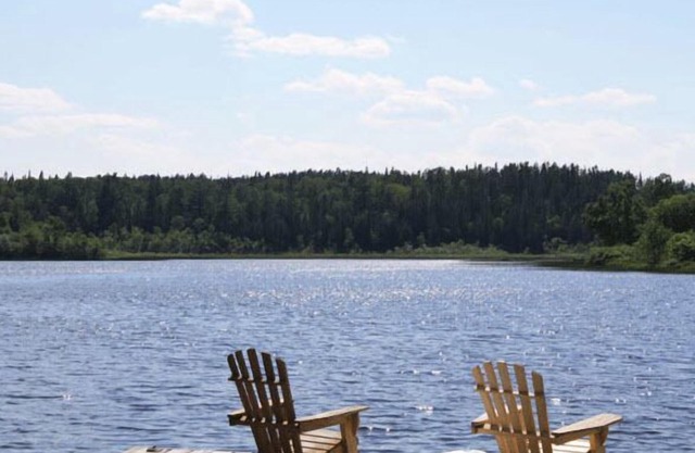 Mowat Landing Cottages