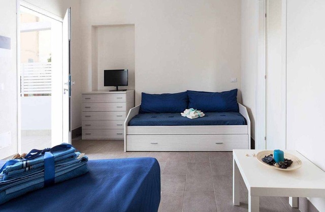 (MP62) Modern studios with veranda 150 mt from the sea