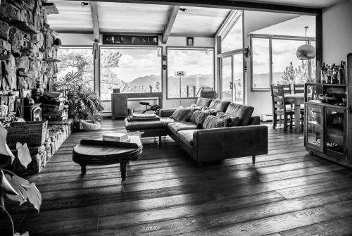 Mtn House w/Stunning Views, Sauna, HotTub, Trails
