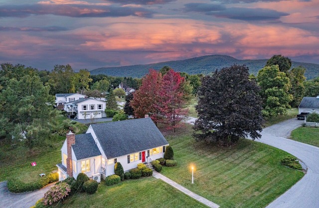 Mtn Views, 3 King Beds, Chef's Kitchen, Game Room