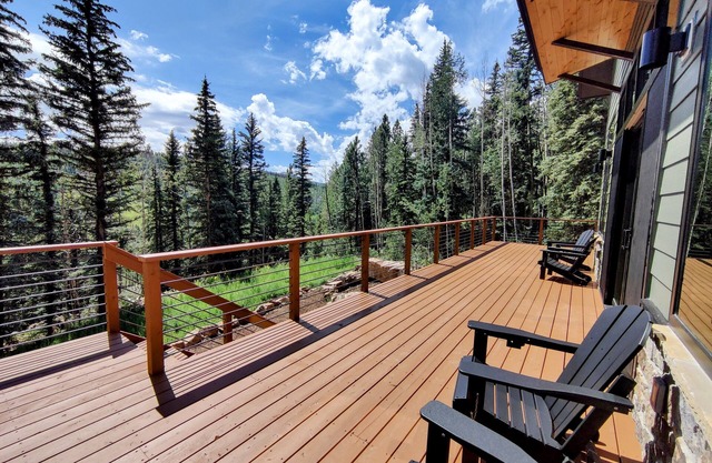 Multi Family Mountain Retreat 30 min to Slopes!