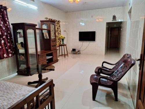 Murdeshwar Coastal Comfort