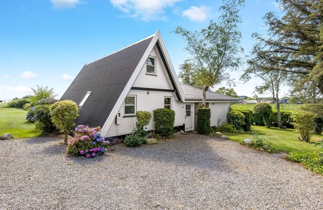 "Murtuz" - 50m from the sea by Interhome