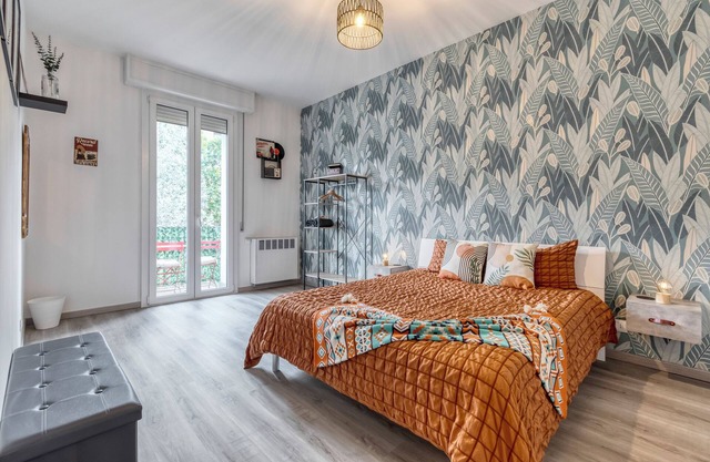 Music room with shared bathroom and private balcony