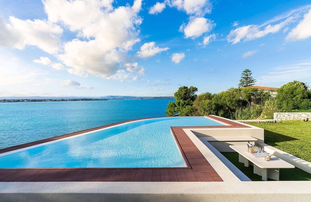 My Rental Homes - Sea Art Villa luxury property with pool 4 bedrooms 8 sleeps