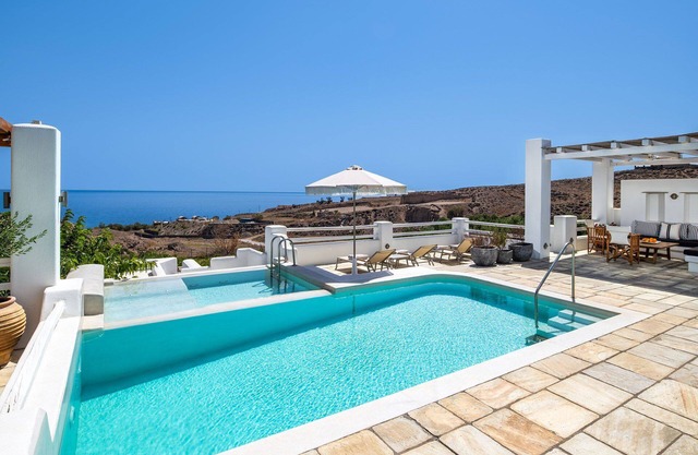 My Rental Homes - Villa Tramountana with pool and large outdoor spaces with BBQ