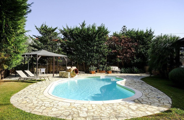 My Rental Homes - Villa Virna 700 m. from the beach with lush garden and pool