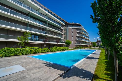 MyFlat Coral 61 Luxury Apartment