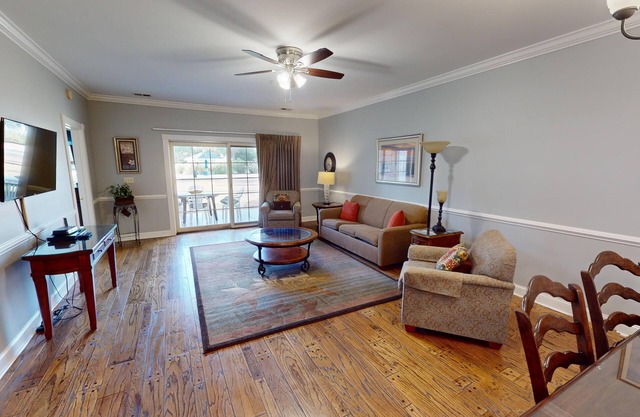 Myrtle Beach Golf Villa | Pool View | Beach Just Blocks | Magnolia Pointe Luster Leaf 4898-103