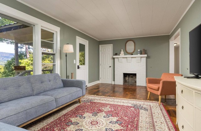 Mystic Mountain - 3BR Retreat!