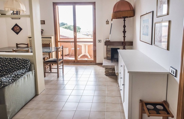 N140 - Numana, four-room apartment with terrace and two bathrooms